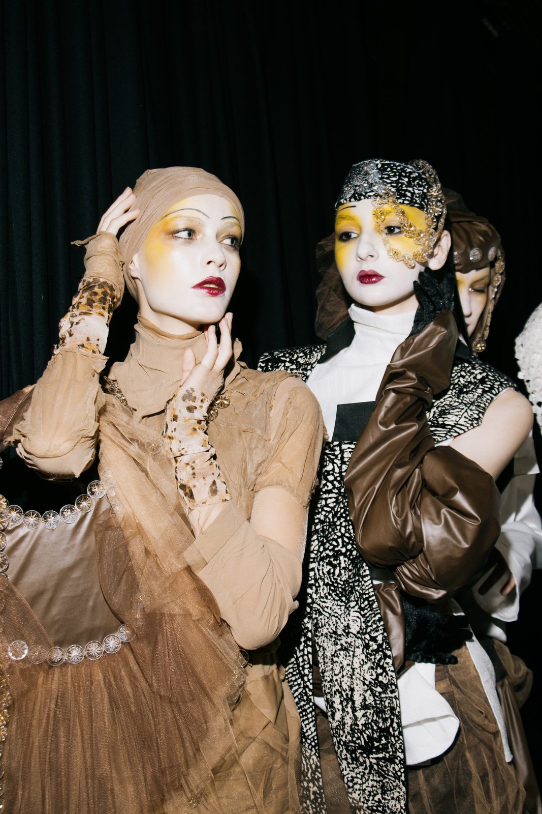 Backstage at SPBFW